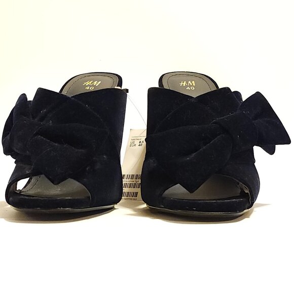 H&M Deep Navy Velvet Bow Woman's Heels Size 8.5 BNWT - Picture 1 of 9